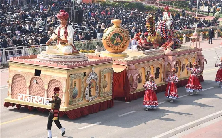 बीकानेर की उस्ता कला — गणतंत्र दिवस परेड में राजस्थान की झाँकी