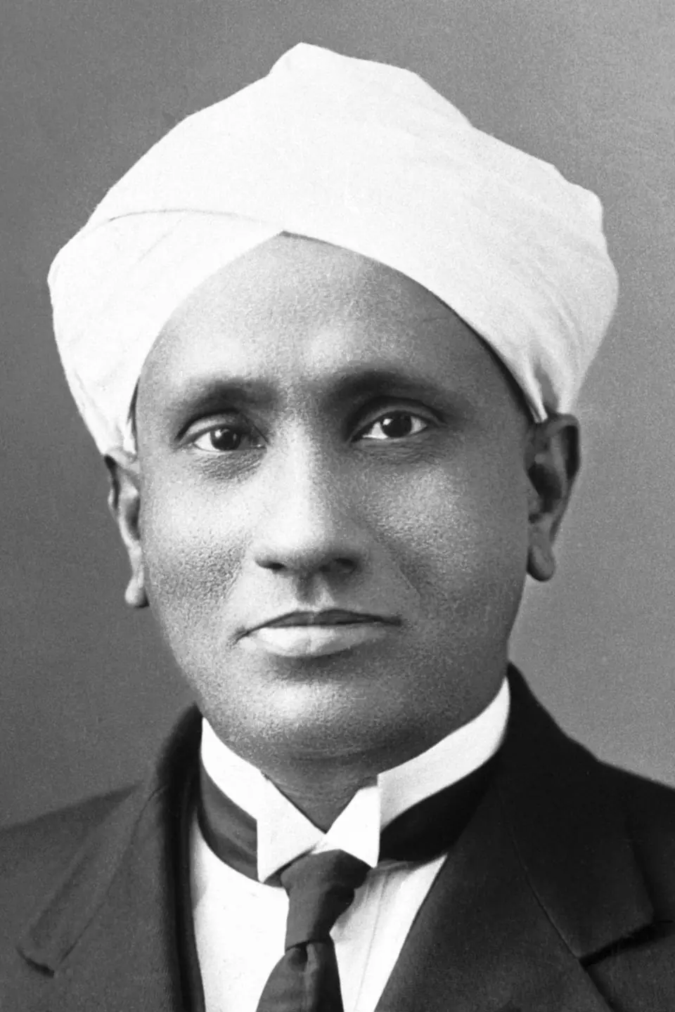 सी. वी. रमन — 'रमन प्रभाव' की खोज (28 फ़रवरी 1928) पर राष्ट्रीय विज्ञान दिवस